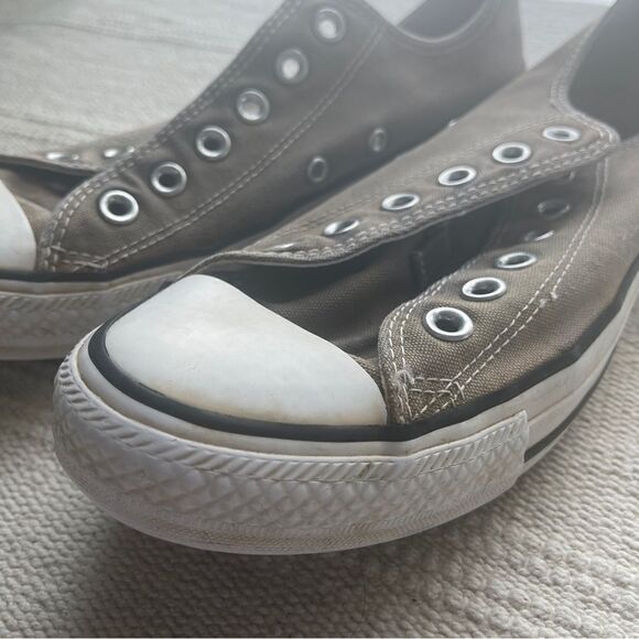 Converse Chuck Taylor All Star Women's Low Top, Seasonal Gray, Size 9 - Picture 4 of 7